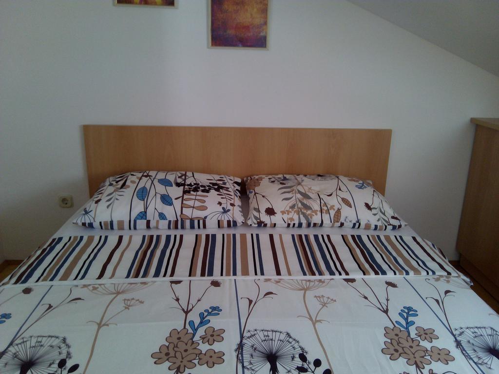 Apartment Ivanka Makarska Bagian luar foto