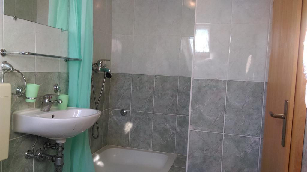 Apartment Ivanka Makarska Bagian luar foto