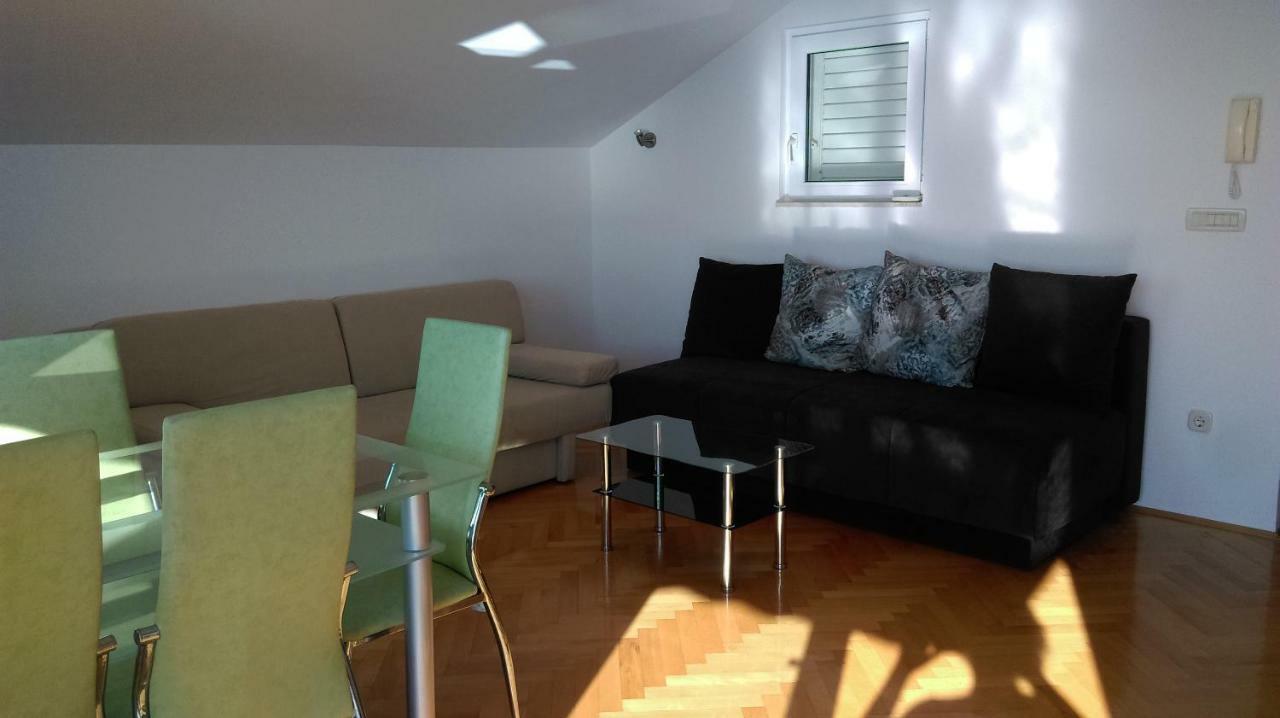 Apartment Ivanka Makarska Bagian luar foto