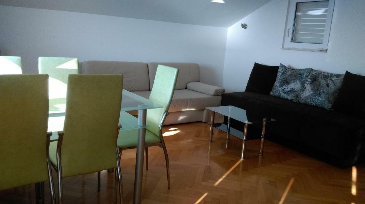 Apartment Ivanka Makarska Bagian luar foto