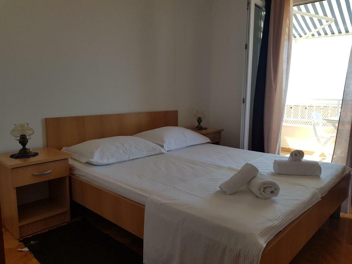 Apartment Ivanka Makarska Bagian luar foto